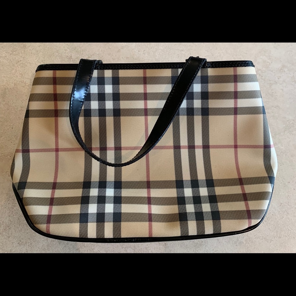 Burberry Nova Check Canvas Bag with Black Trim. - Picture 2 of 5